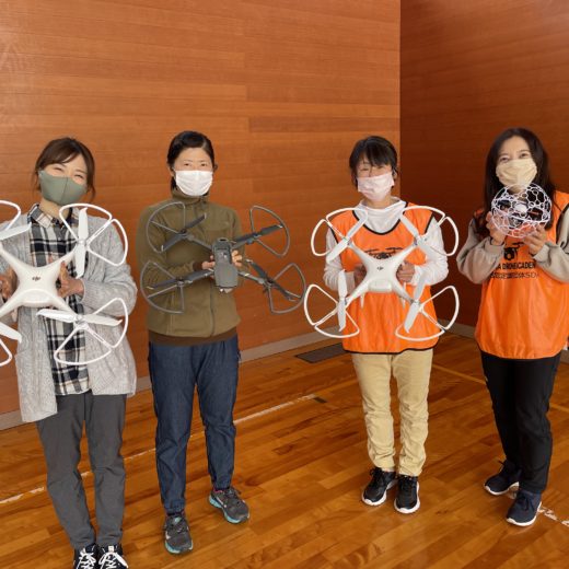 ドローン講習富山　女性ドローン操縦士